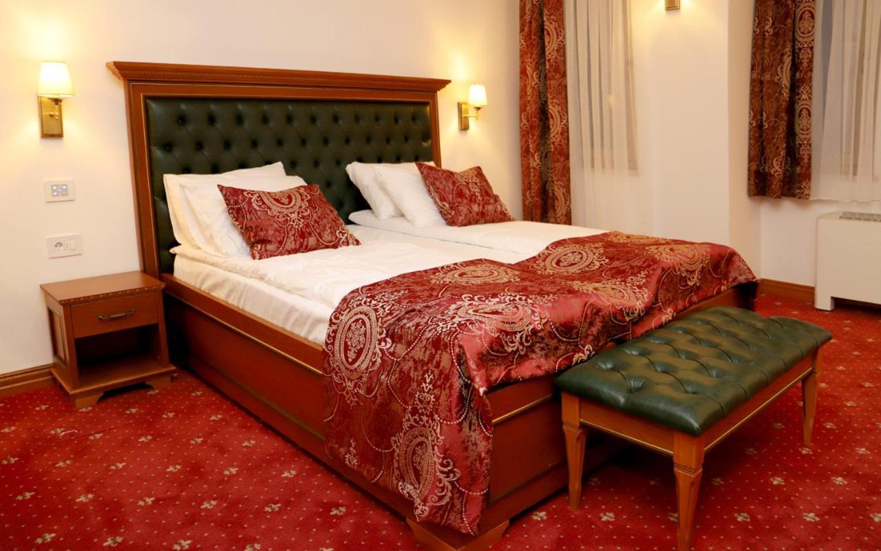 Hotel Vila Zana Gostiwar Zewnętrze zdjęcie